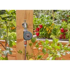 Centralina per irrigazione Gardena Easy 15 programmi pre-impostati 9,8x9,3x15 cm