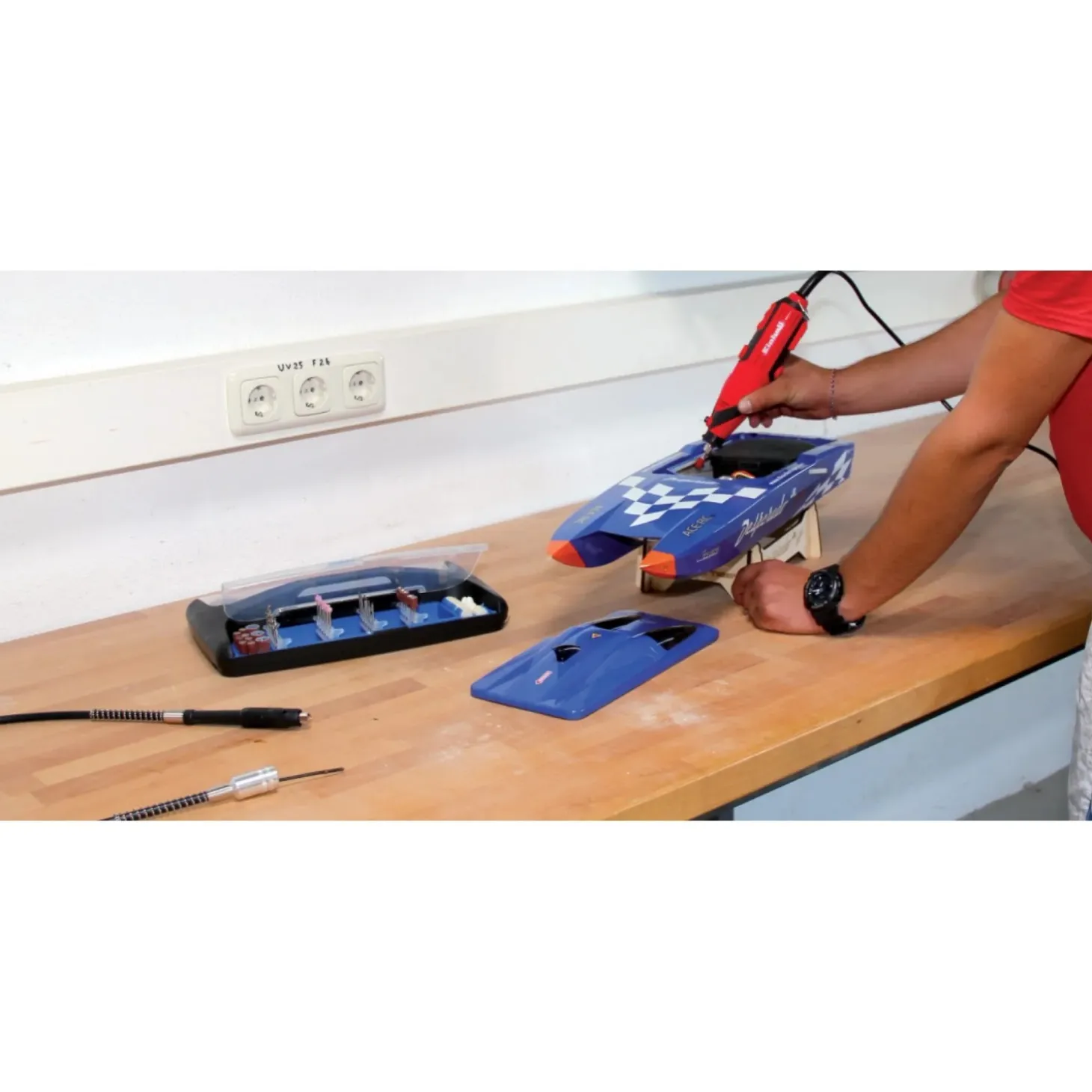 Smerigliatrice a stelo Einhell TC-MG 135 E