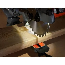 Troncatrice radiale Black+Decker BES701 1500 W