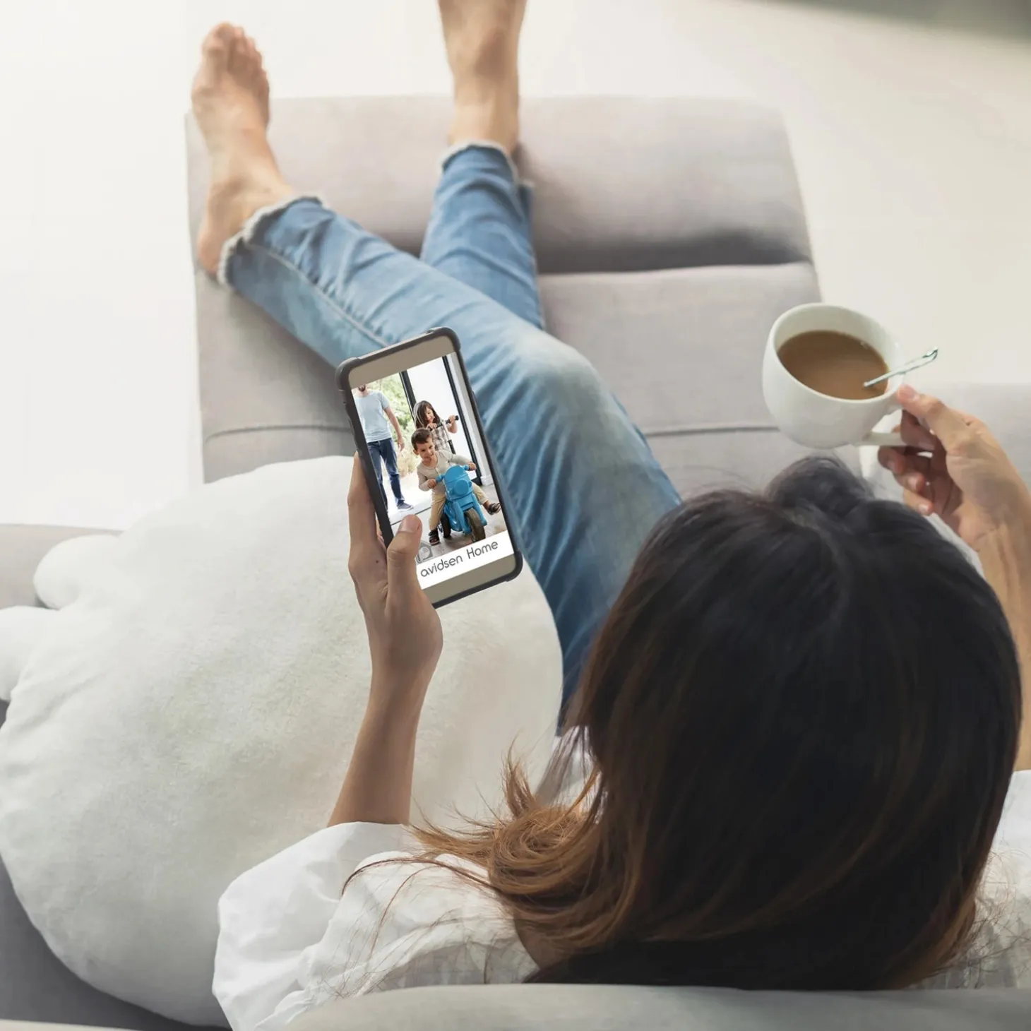 Valvola termostatica Smart Home Wi-fi Avidsen connessa con Bridge HomeTap